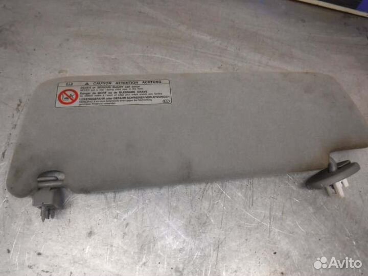 Козырек солнцезащитный передний правый Toyota Lc