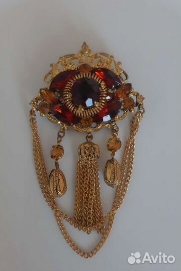 Чешская брошь