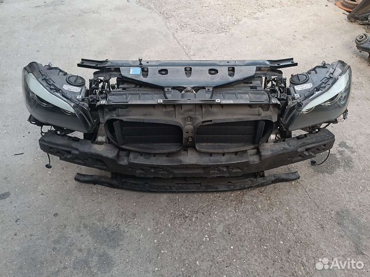 Передняя панель (телевизор) BMW 5' F10