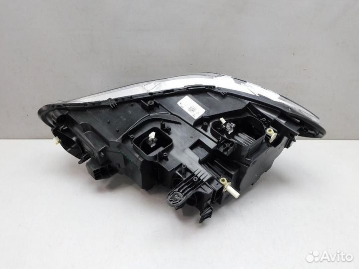 Фара правая BMW X2