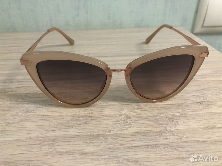 Очки розовые темные