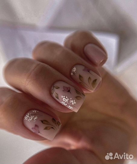 Маникюр педикюр