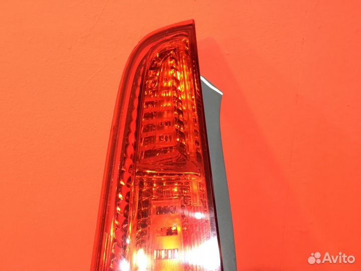 Фонарь для Honda CR-V 3 N22A2 2.2L (Б/У)