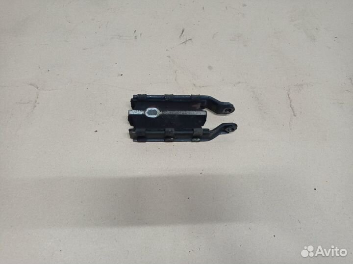 Volvo XC60 XC70 S80 S60 опора двигателя нижняя