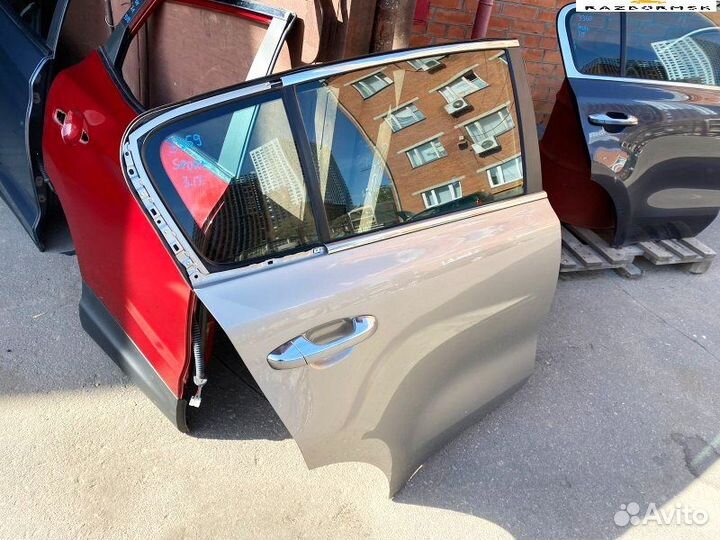 Задняя правая дверь Киа Спортейдж 4 б/у