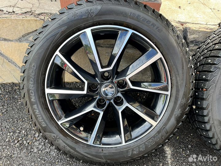 Viatti Brina Nordico V-522 195/55 R15 85T