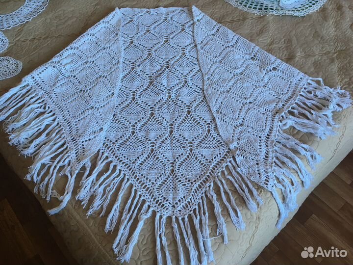 Шаль вязаная крючком