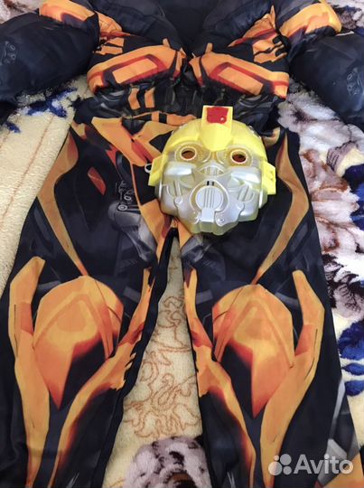 Продам костюм робота,рост до 140