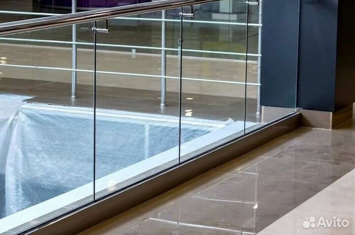Стеклянные перила для лестниц
