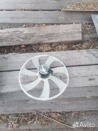 Продам моторчик радиатора камри 50 55