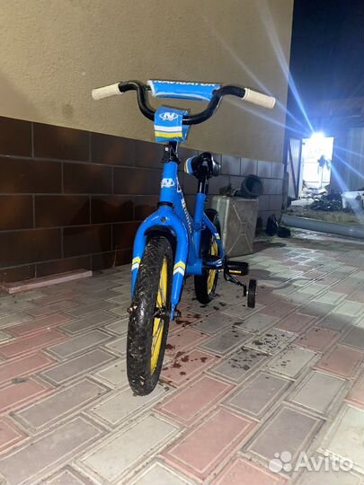 Велосипед от 3 лет с боковыми колесами