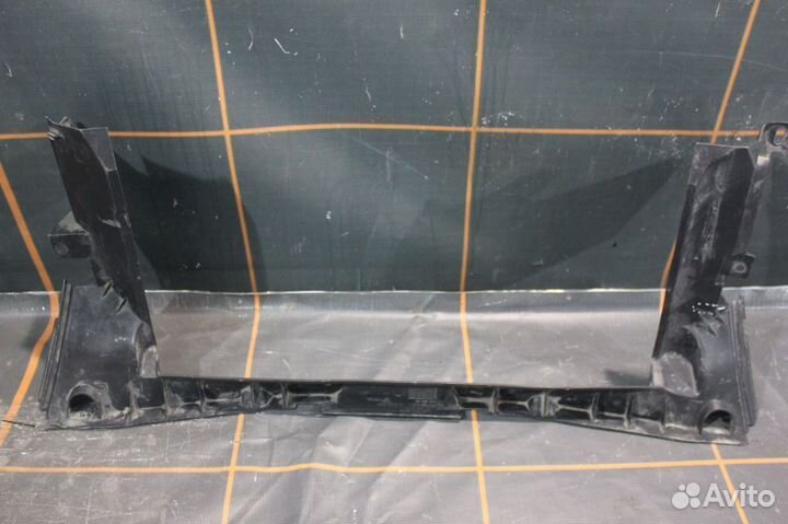 Рамка радиатора - Renault Logan 1