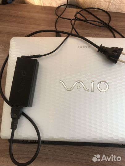 Ноутбук sony vaio PCG-71C12V