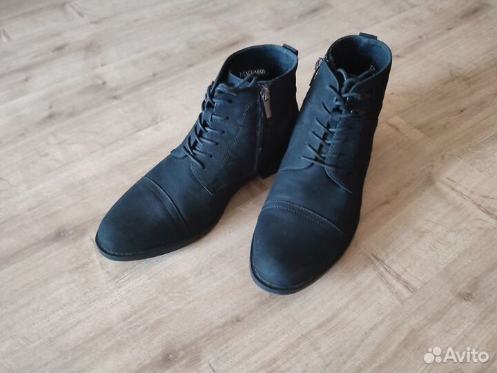 Мужские ботинки