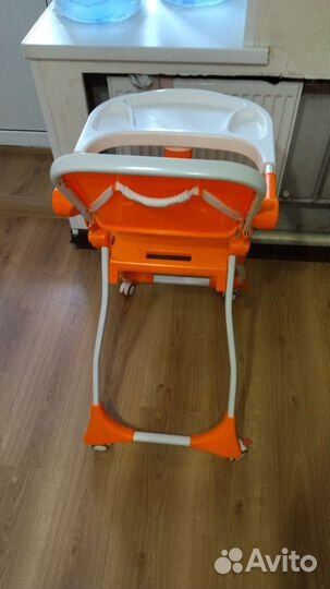 Детский стульчик для кормления