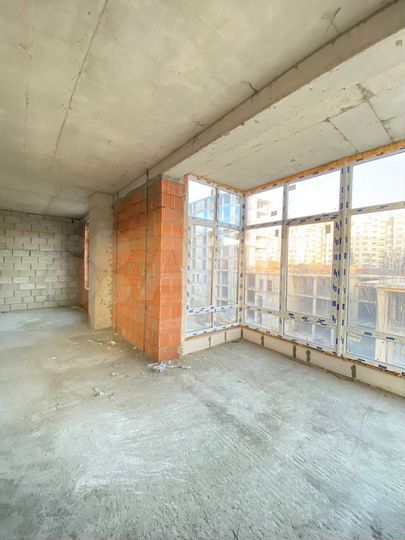 2-к. квартира, 72 м², 3/14 эт.