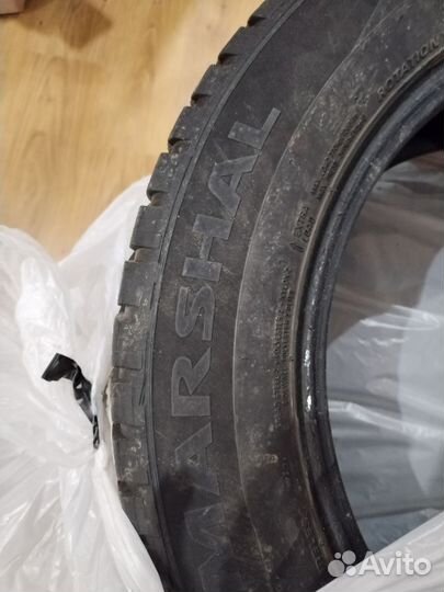 Marshal WinterCraft Ice WI31 205/60 R16