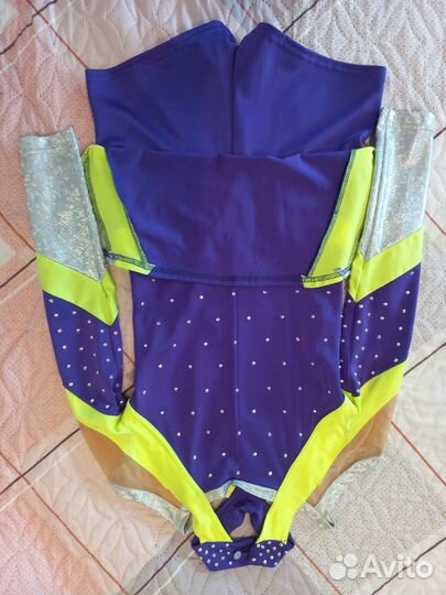 Спортивный костюм для девочки новый