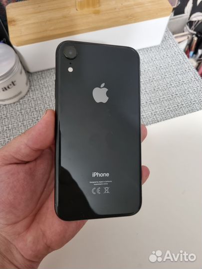 iPhone Xr, 64 ГБ