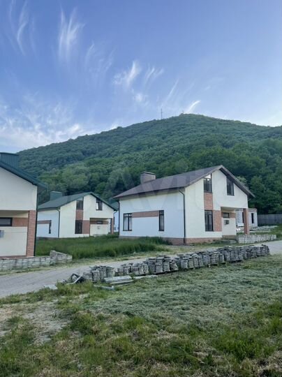 Дом 165 м² на участке 5 сот.