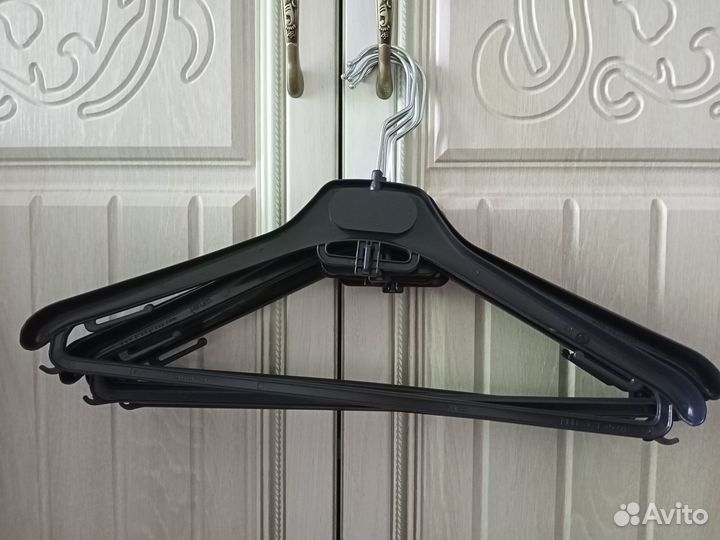 Вешалки плечики для одежды