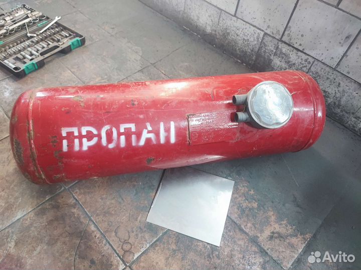 Продам газовый баллон на 64 литров