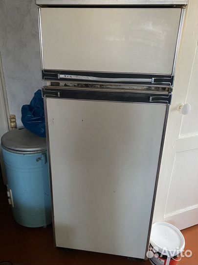 Холодильник бу бесплатно