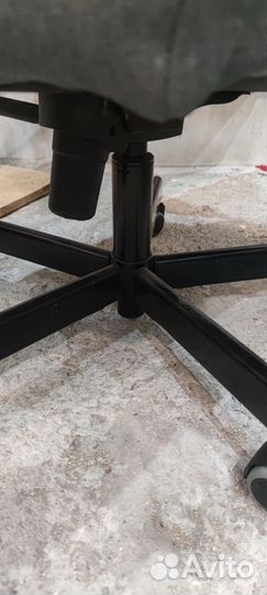 Компьютерное кресло