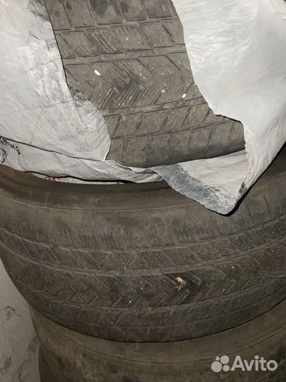 Michelin Agilis 81 Snow-Ice 275/40 R19 и 245/45 R19 26Y