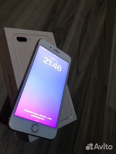 Телефон iPhone 8 plus