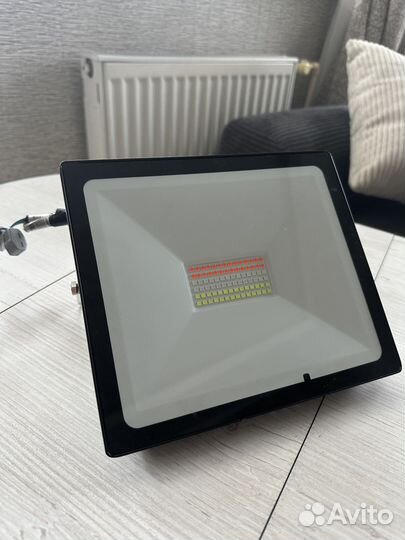 Прожектор 50 вт (цветной свет)