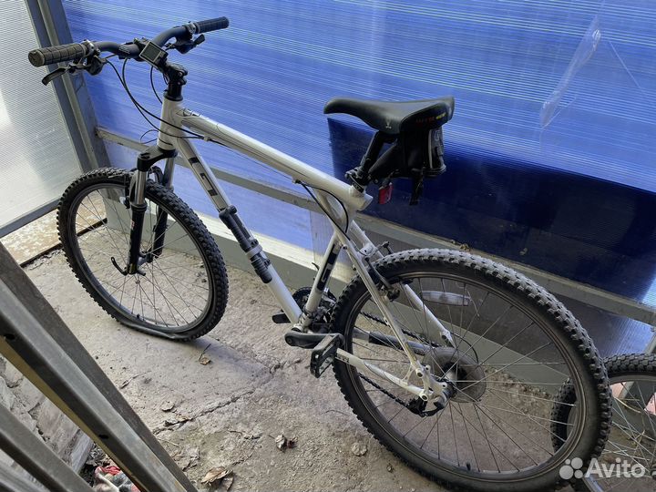 Велосипед gt avalanche 1.0