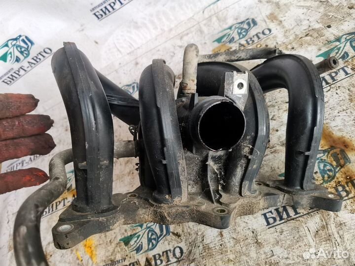 Коллектор впускной Toyota Yaris I рестайлинг (2003