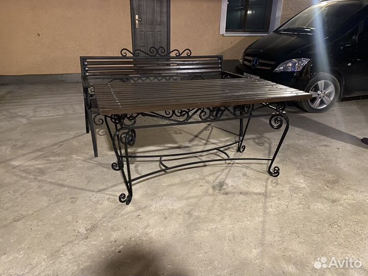 Кованый стол