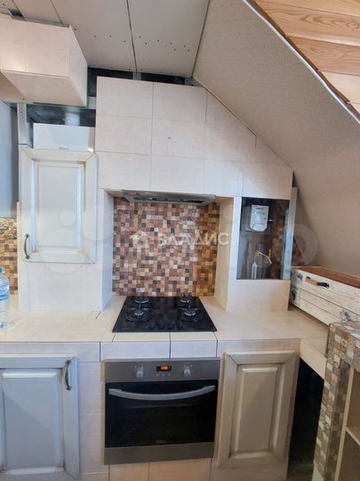 2-к. квартира, 64 м², 5/5 эт.