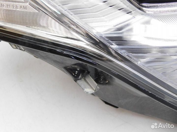 Фара правая Volvo XC90