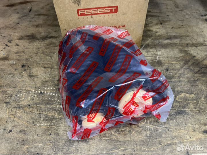 Пыльник переднего амортизатора комплект BMW F30