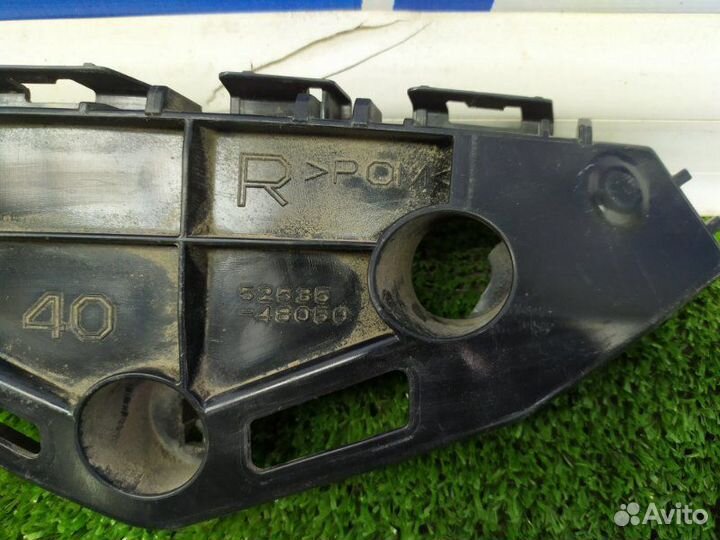 Кронштейн бампера передний правый Lexus Rx RX350