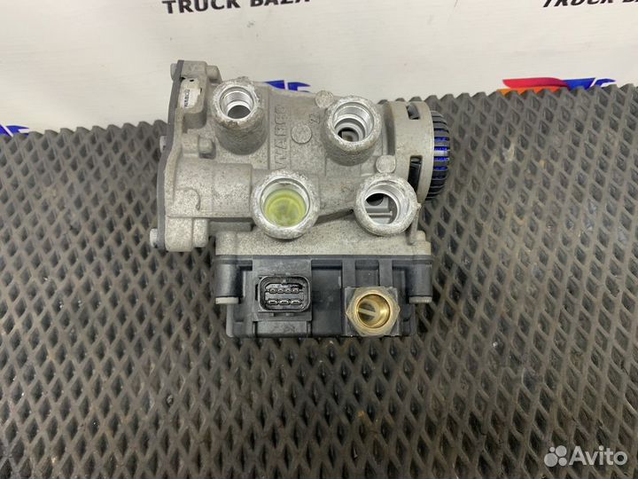 Кран управления тормозами прицепа Daf XF106