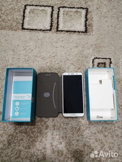 Телефон honor 7а