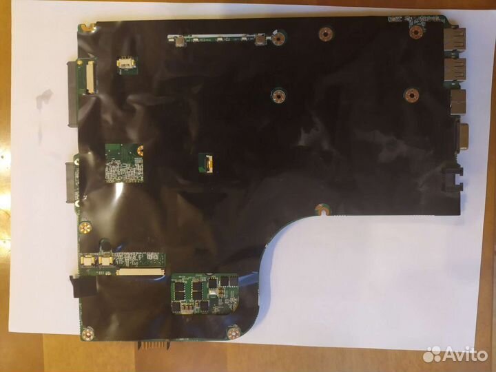 Ноутбук DNS MT50ll 1