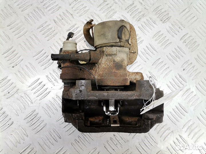 Суппорт задний левый для Ford Cougar 1478415