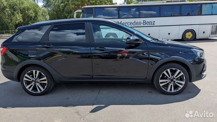 LADA Vesta Cross 1.6 CVT, 2020, 72 000 км