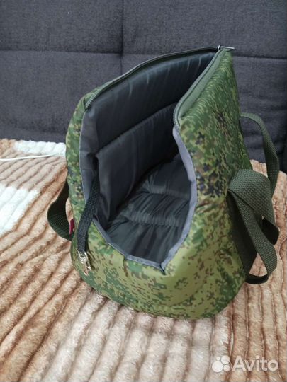 Переноска для маленьких собак и кошек