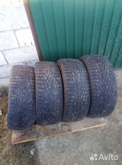 Nokian Tyres Hakkapeliitta 7 215/55 R17 98T