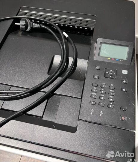 Цветной лазерный принтер Canon i-sensys LBP 653