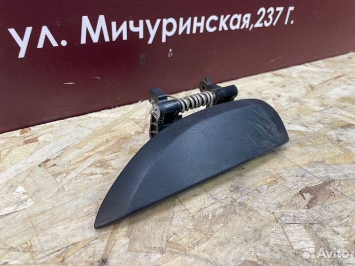 Ручка двери внешняя левая Renault Logan