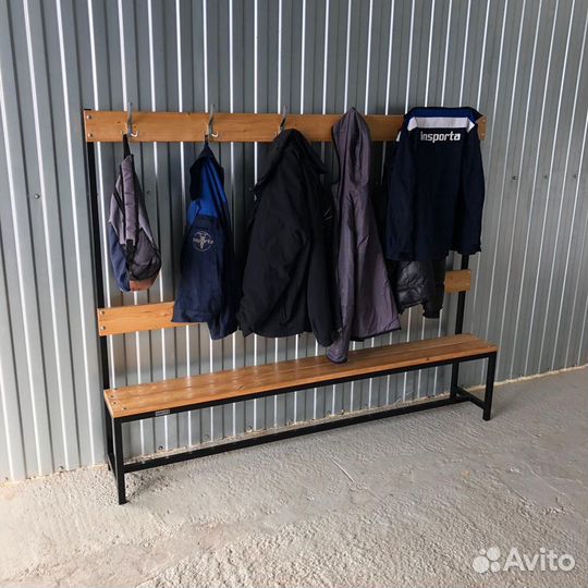 Скамейка для раздевалки спортивного клуба 2 метра