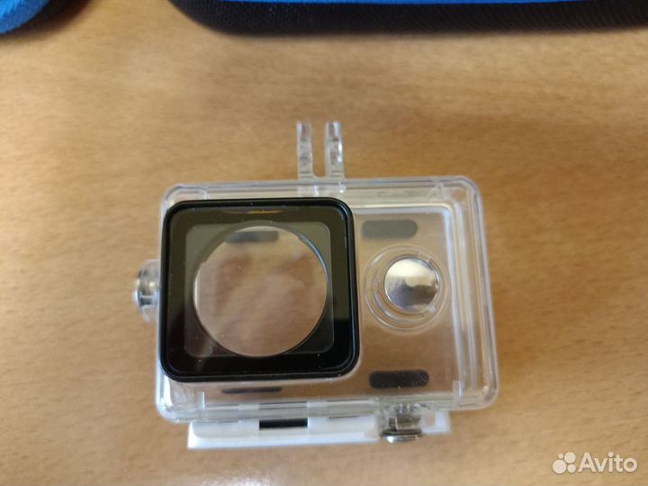 Экшн камера xiaomi Yi