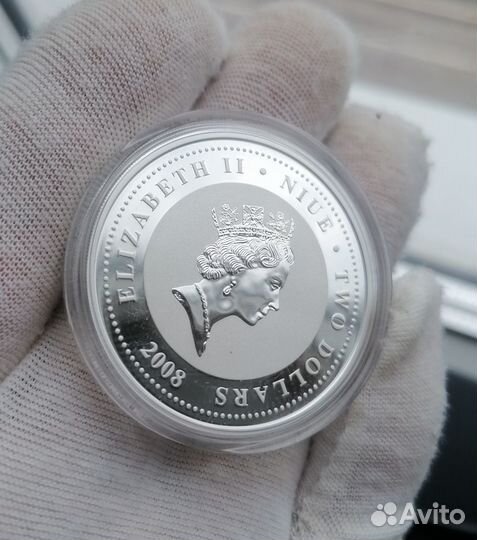 Серебряная монета Ниуэ 2 доллара, 2008 газ Победа